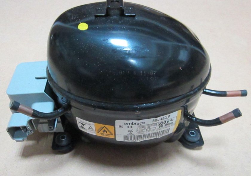 Мотор компрессор для низкотемпературной витрины