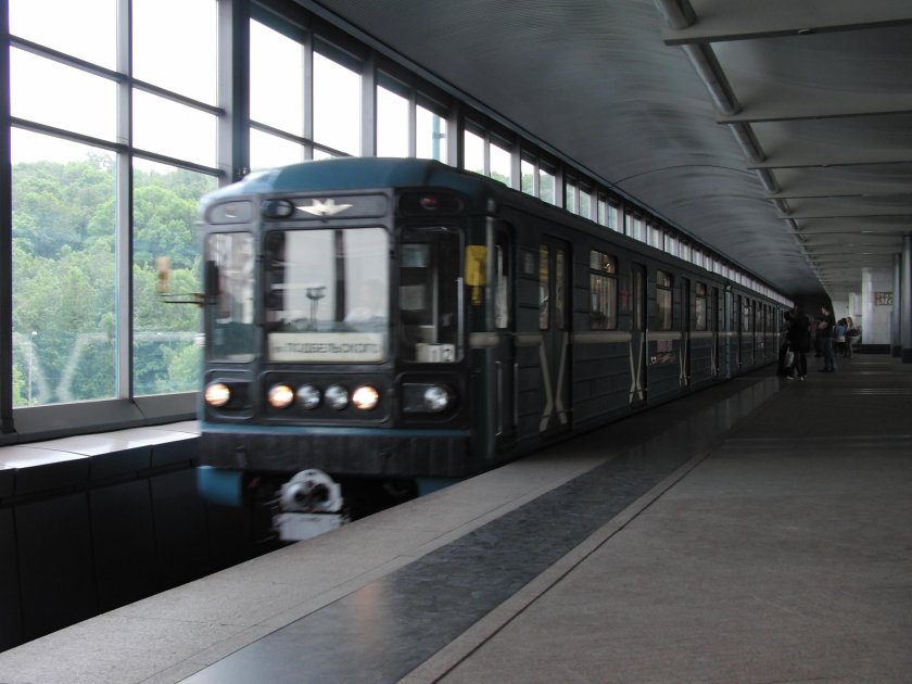 81-717 Воробьевы горы