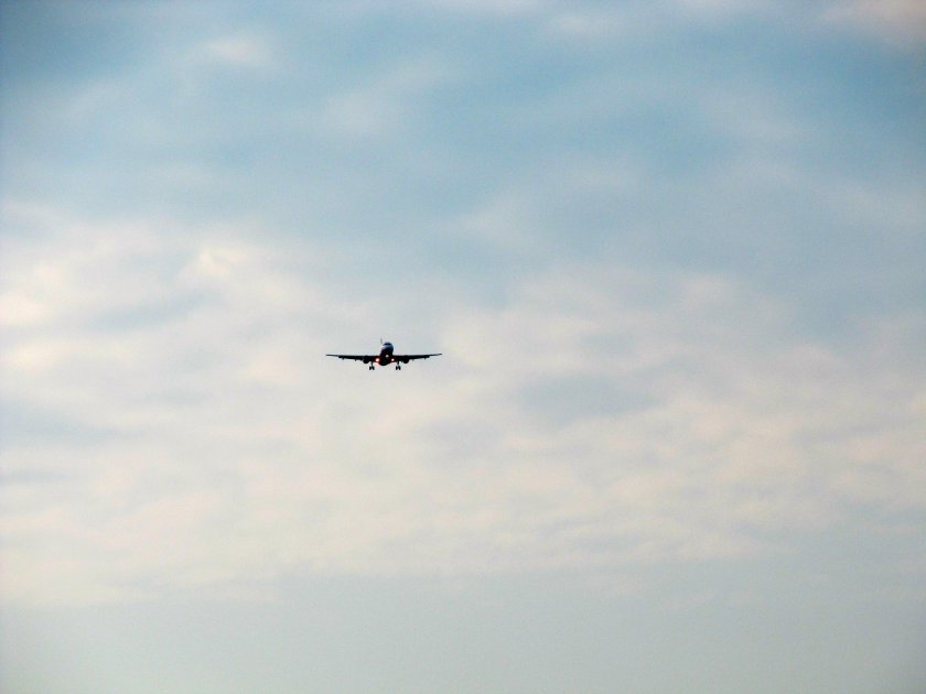 Самолет в небе
