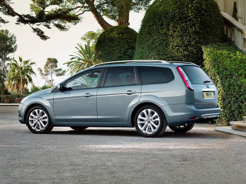 Ford Focus 2011 универсал