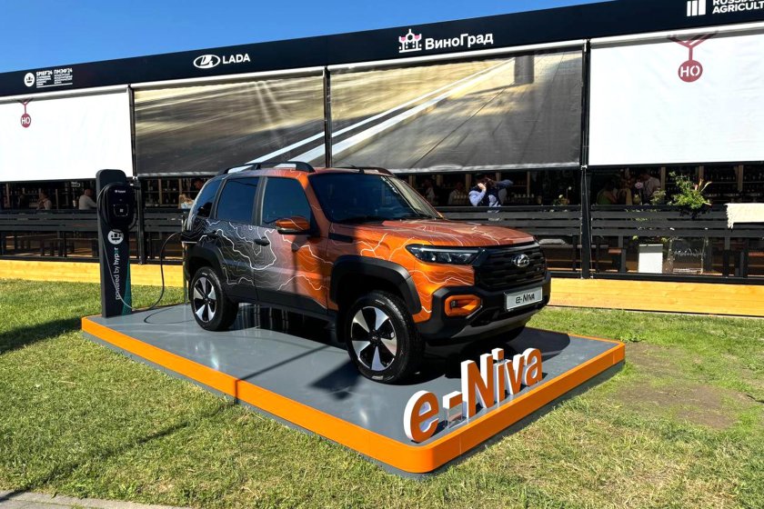Новая лада нива тревел 2025