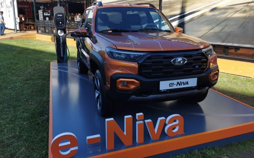 Лада нива тревел