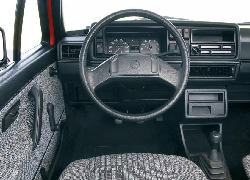 Volkswagen Golf 2 Interior