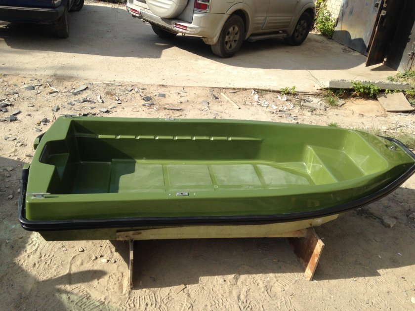 Стеклопластиковая лодка стелс 270
