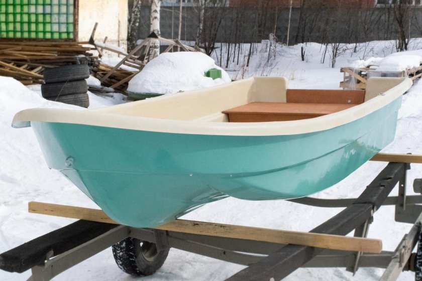 Стеклопластиковая лодка Легант