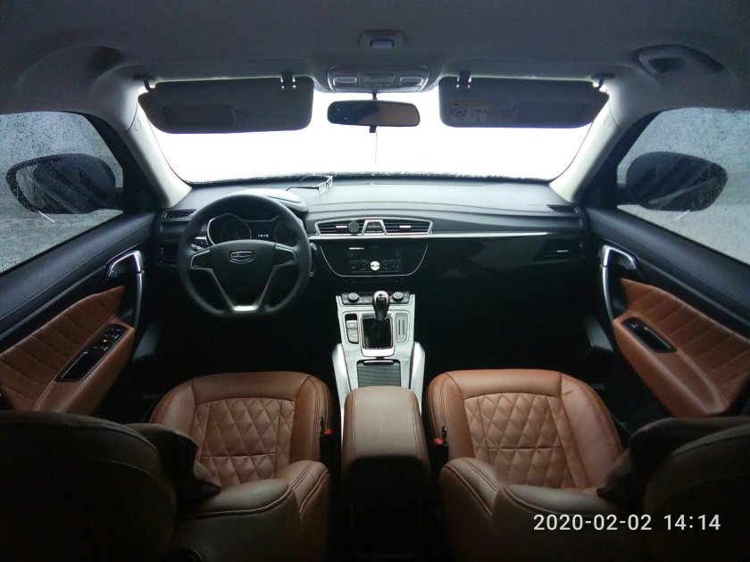 Geely Atlas салон