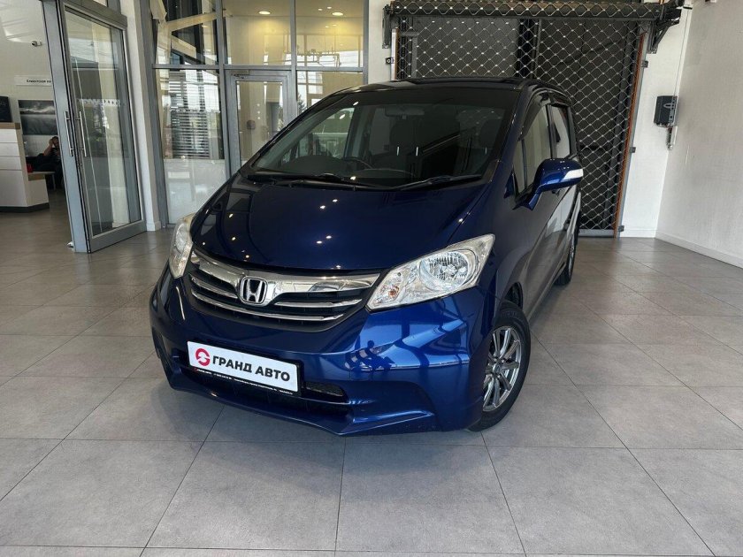 Honda freed 2012г.в Hybrid Размеры
