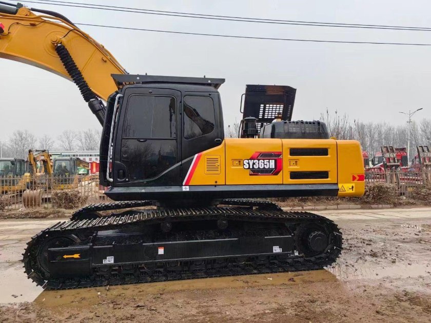 Гусеничные экскаваторы