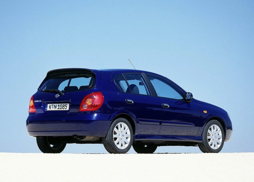 Ниссан Альмера n16 хэтчбек