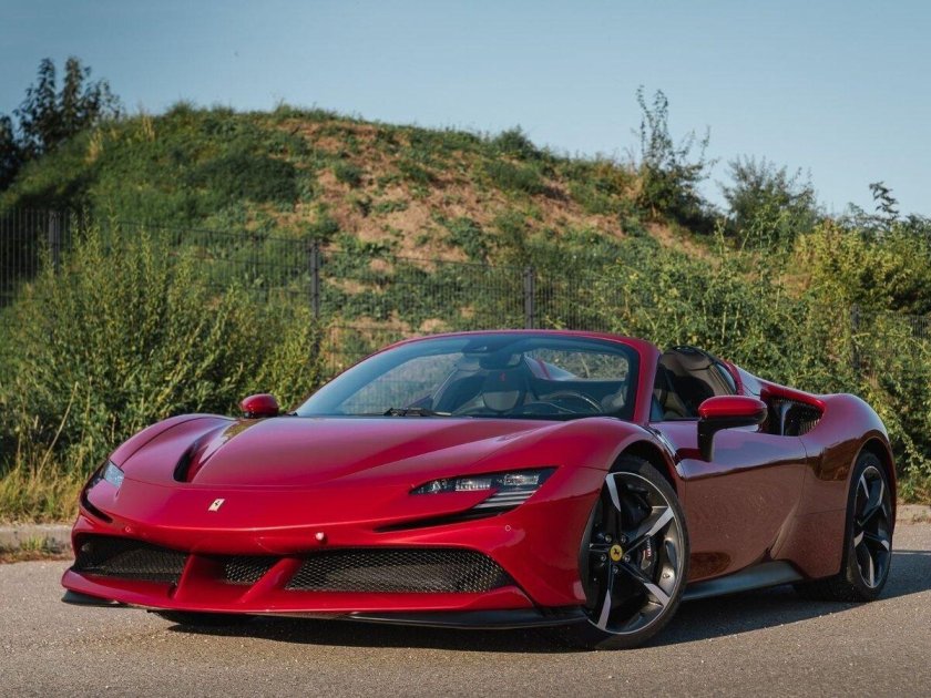 Ferrari sf 90 stradale spider
