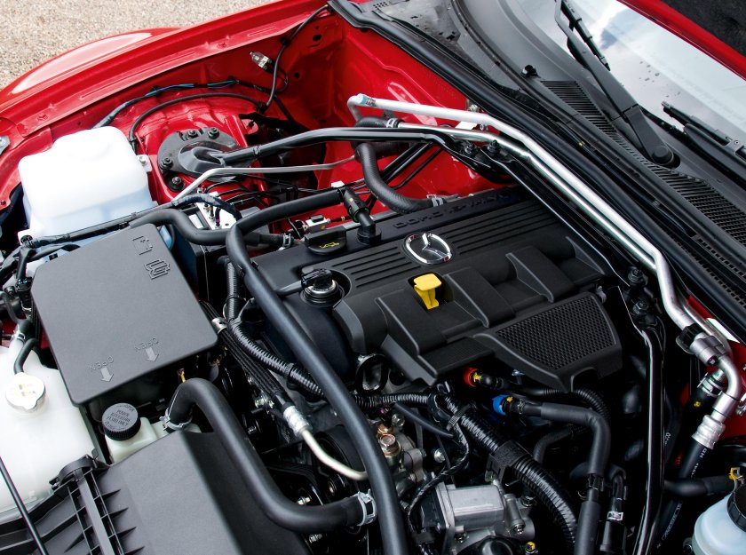 Mazda Miata mx5 двигатель