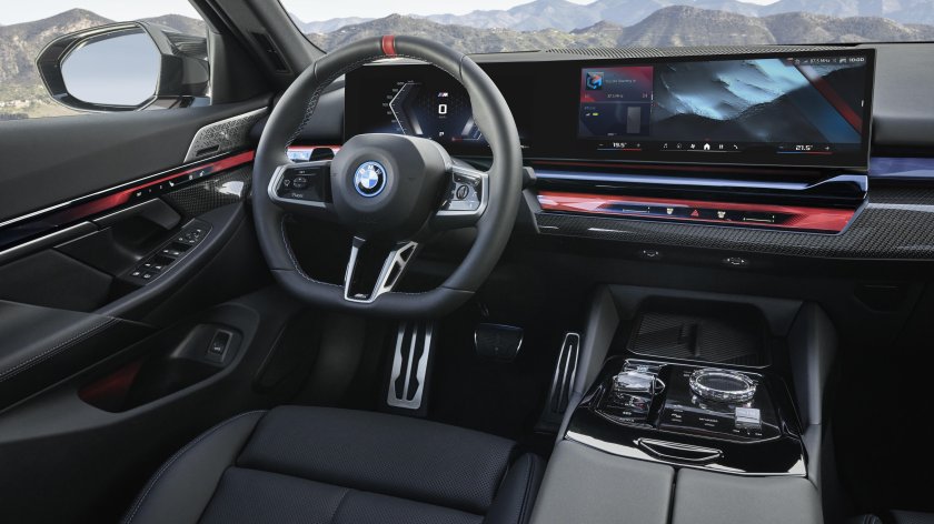 BMW 5 2024 Interior