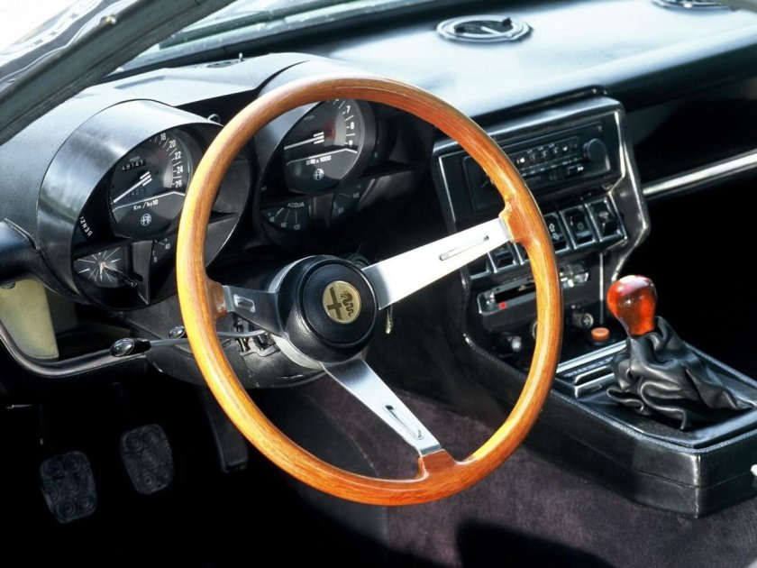 Альфа Ромео 1970 Montreal