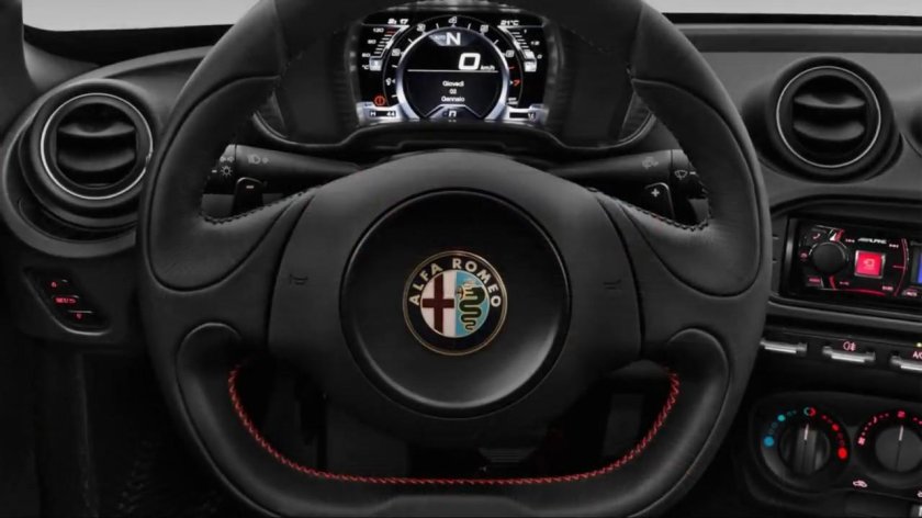 Alfa Romeo 4c салон