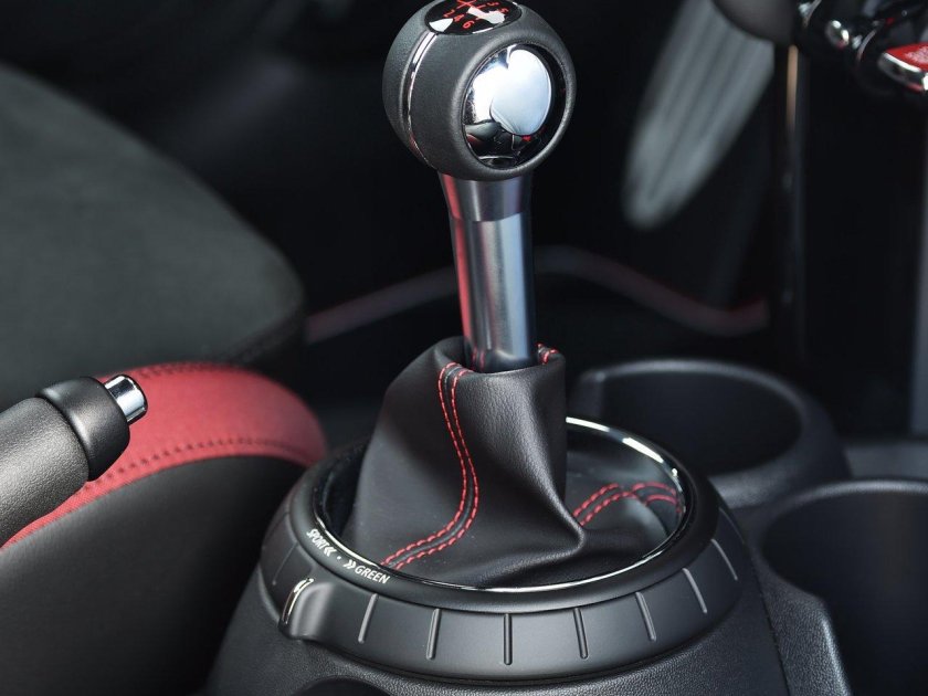 Мини Купер коробка автомат