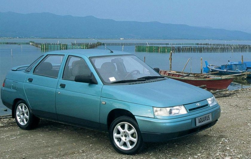 ВАЗ 2110 1994 года