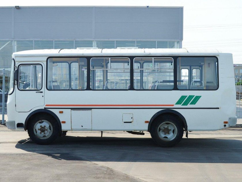 ПАЗ 3205 сбоку