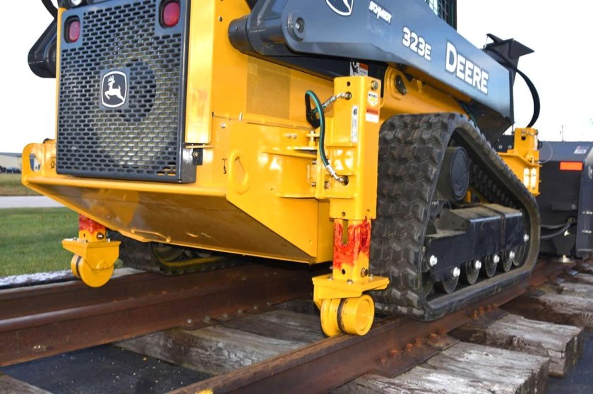 Рельсовый ход для мини погрузчика