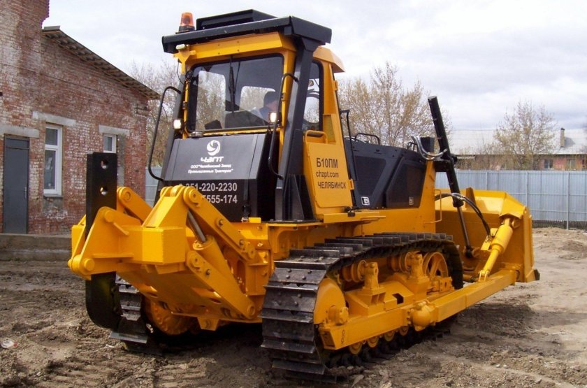 Бульдозер б10м