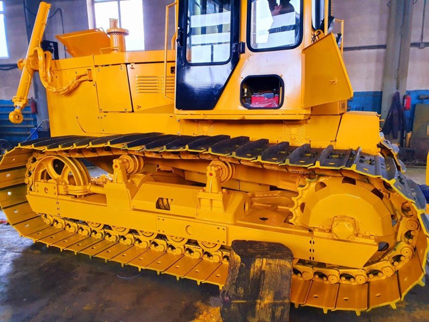  Бульдозер ЗТМ б10мб