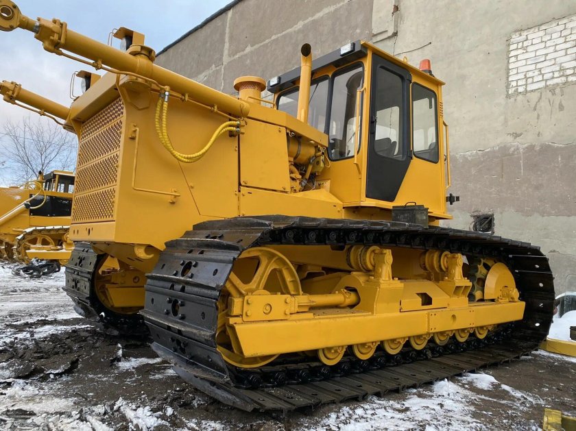 Бульдозер болотоход б10мб