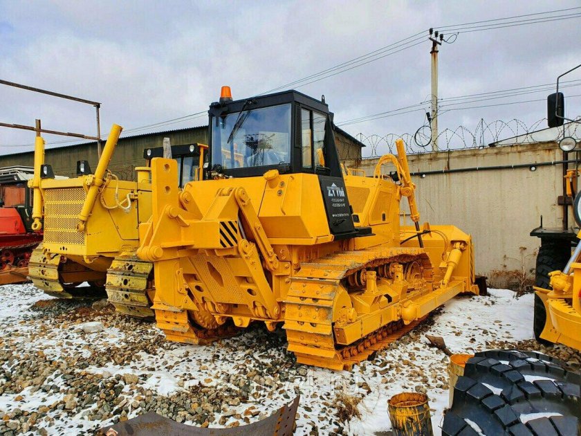 Бульдозер ЧТЗ б10м