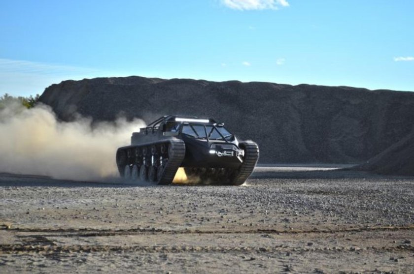 Гражданский танк Ripsaw ev2