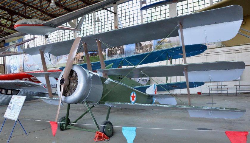 Сопвич триплан