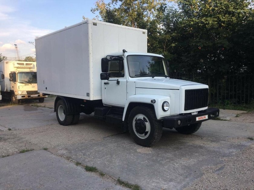 Грузовой фургон ГАЗ 3309