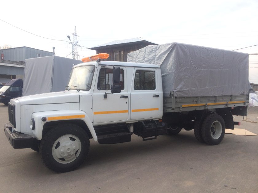Грузовик ГАЗ 3309 бортовой