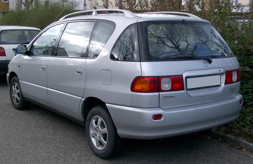 Toyota Picnic 1996
