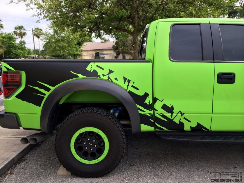 Форд Раптор хаки