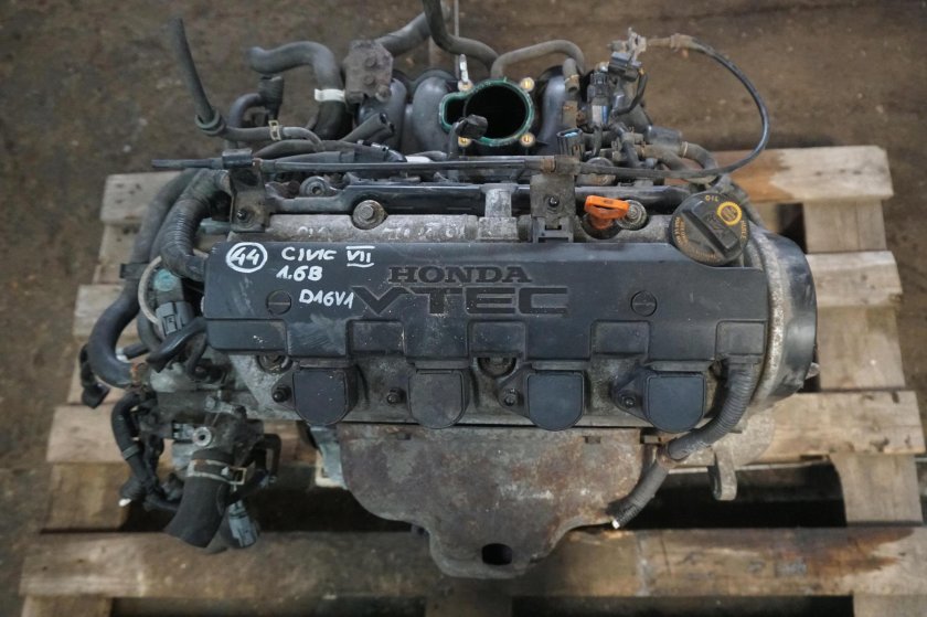 Honda civic 7 поколение