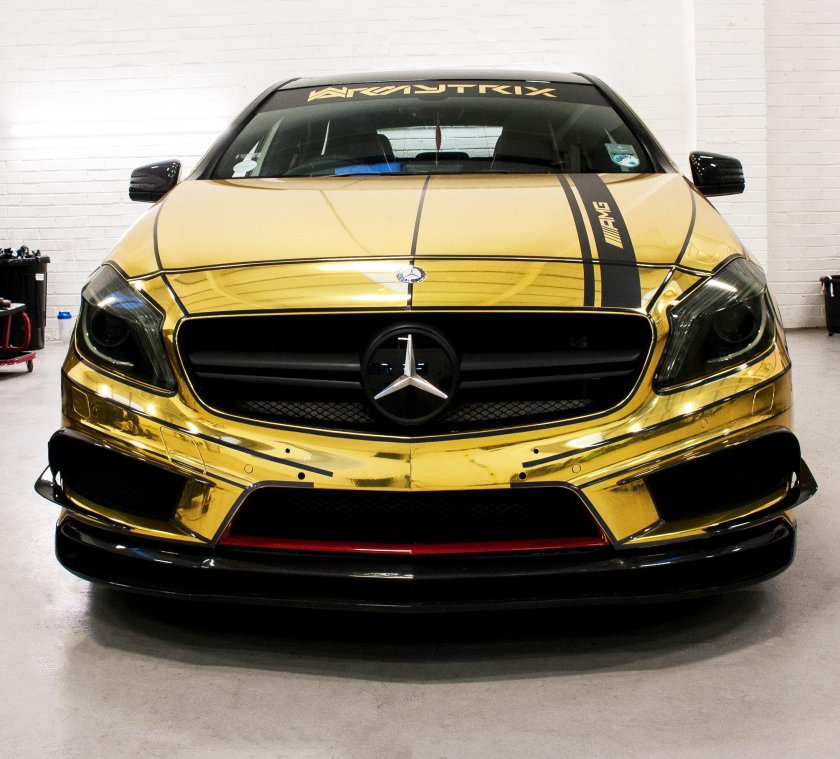Mercedes AMG c63 золотой