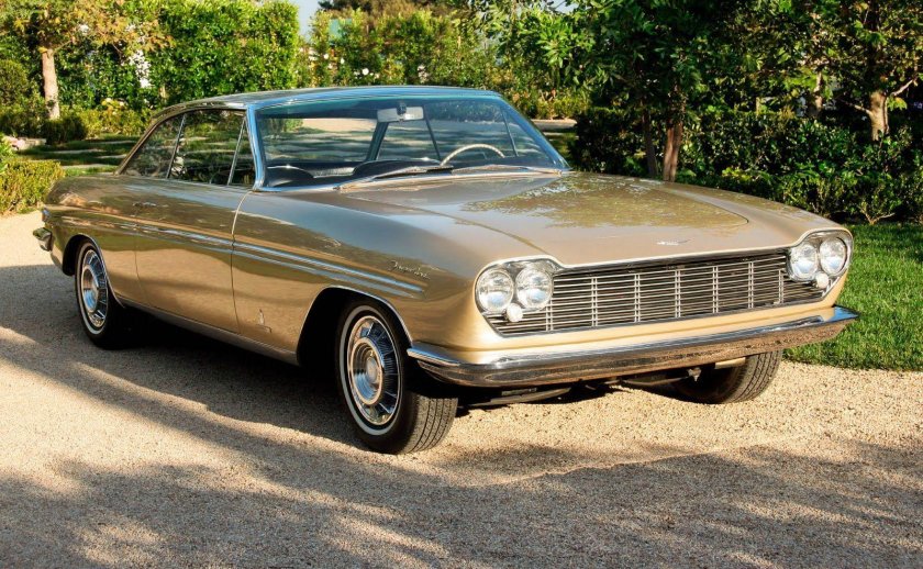 Cadillac Brougham купе