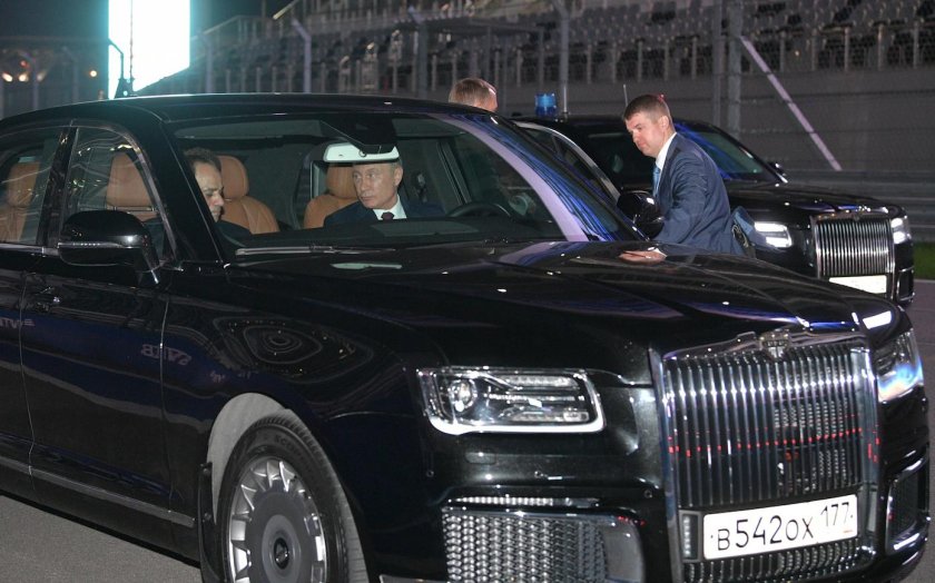 Путин Владимир лимузина Аурус