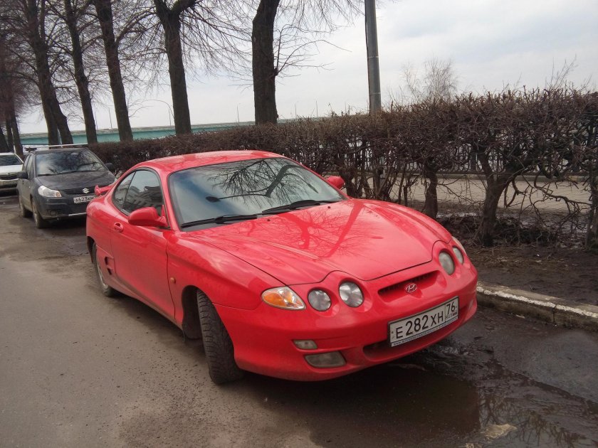 Автомобиль на улице