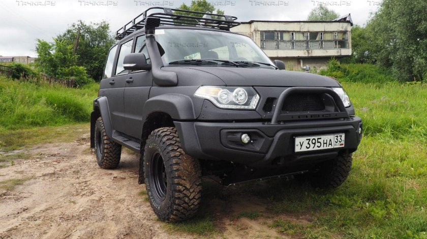 УАЗ Патриот в обвесе медведь