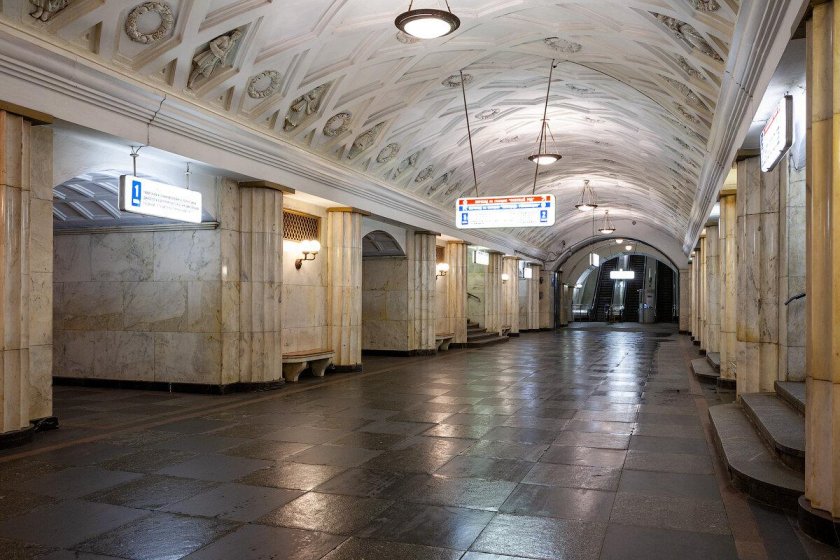 Станция метро Театральная