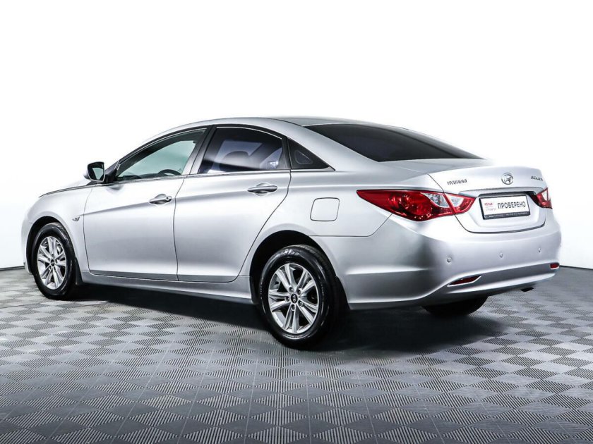 Хендай соната 2011 года