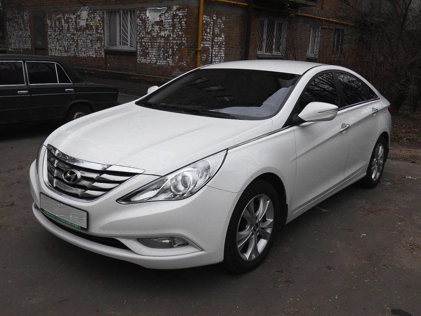 Hyundai Sonata 6