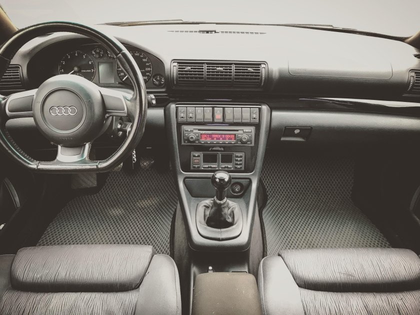 Audi s4 b5 Interior