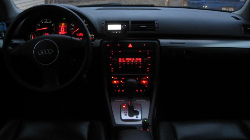 Ауди а4 2004 салон