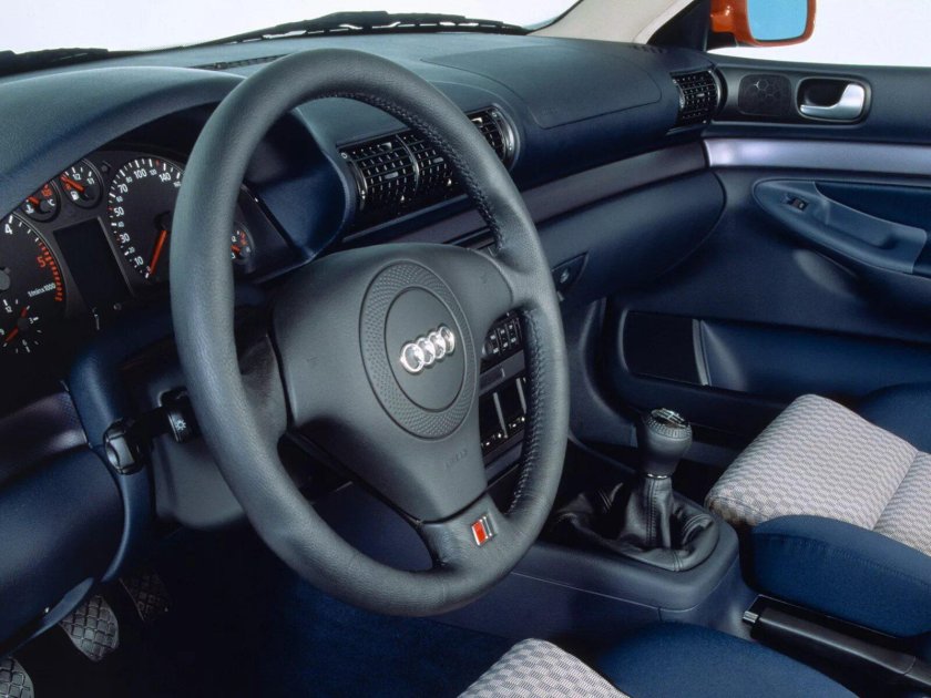 Audi s4 b5 салон