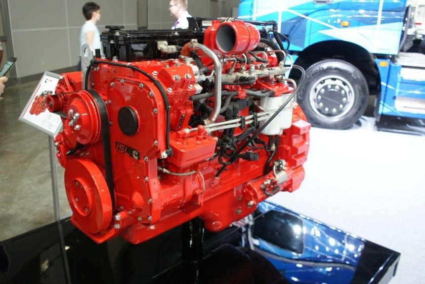 Двигатель Камминз 8.9