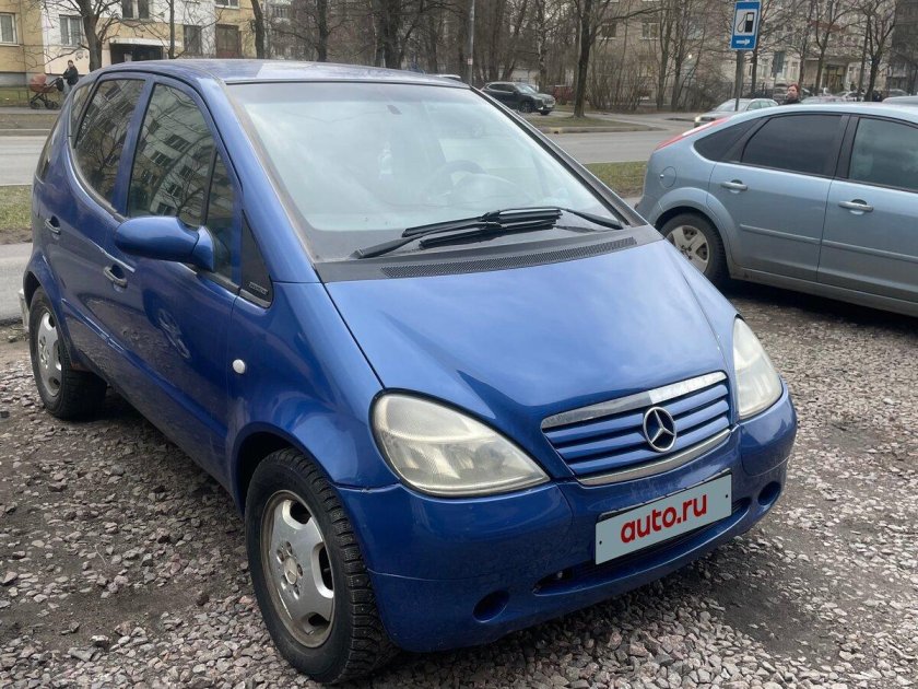 Мерседес а140 2000