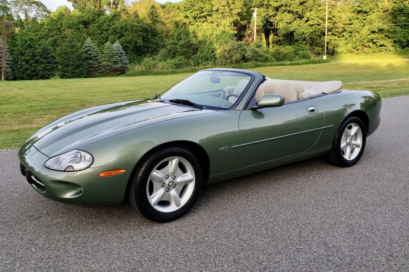 Jaguar xk8 1999