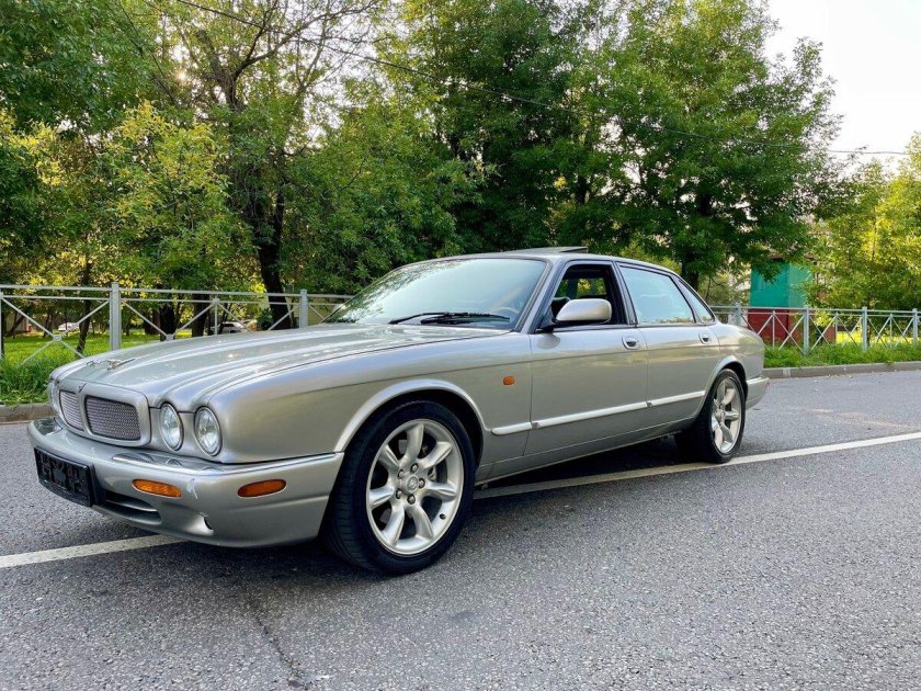 Jaguar XJR 1999