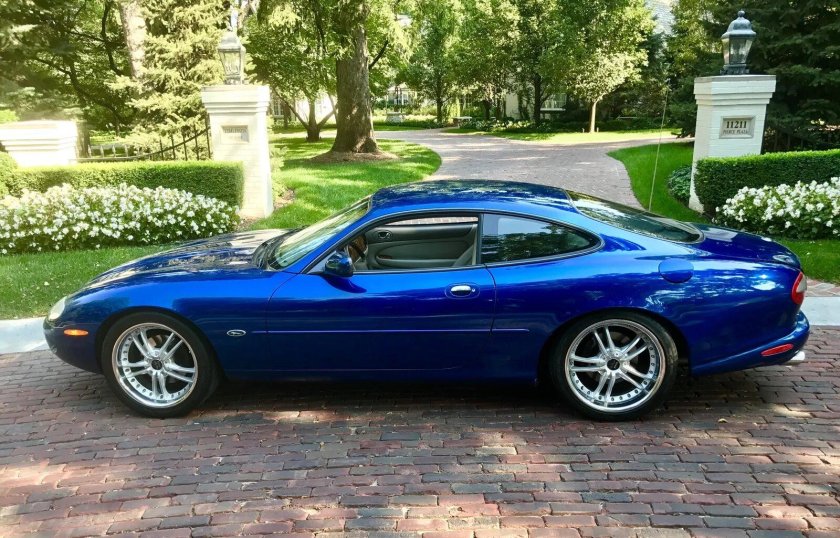 Ягуар XKR 1998