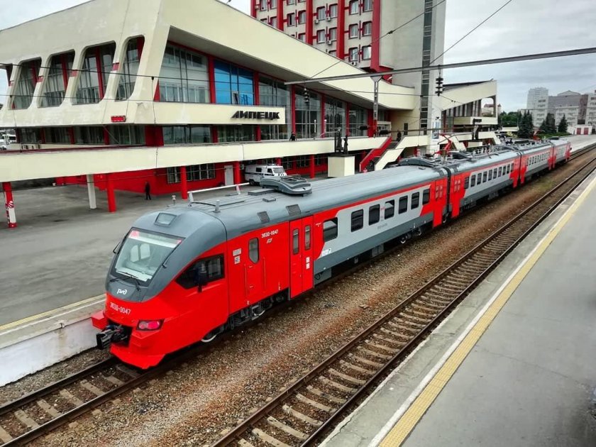 Эп4д электропоезд